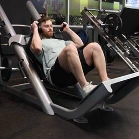 Hack Squat Machine