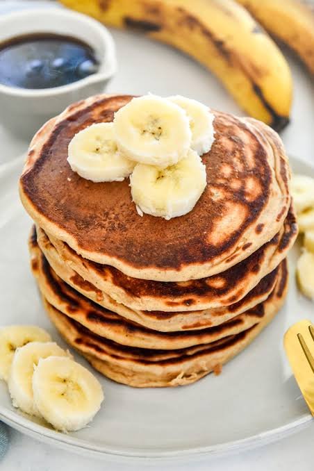 Banana Protein Pancakes — QuadFit Healthy Recipe