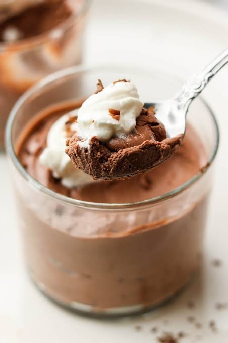 Chocolate Date Mousse Cake